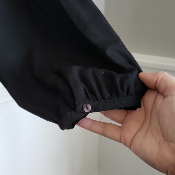 H&M Plus Black Ruffle Blouse - Picture 5 of 5